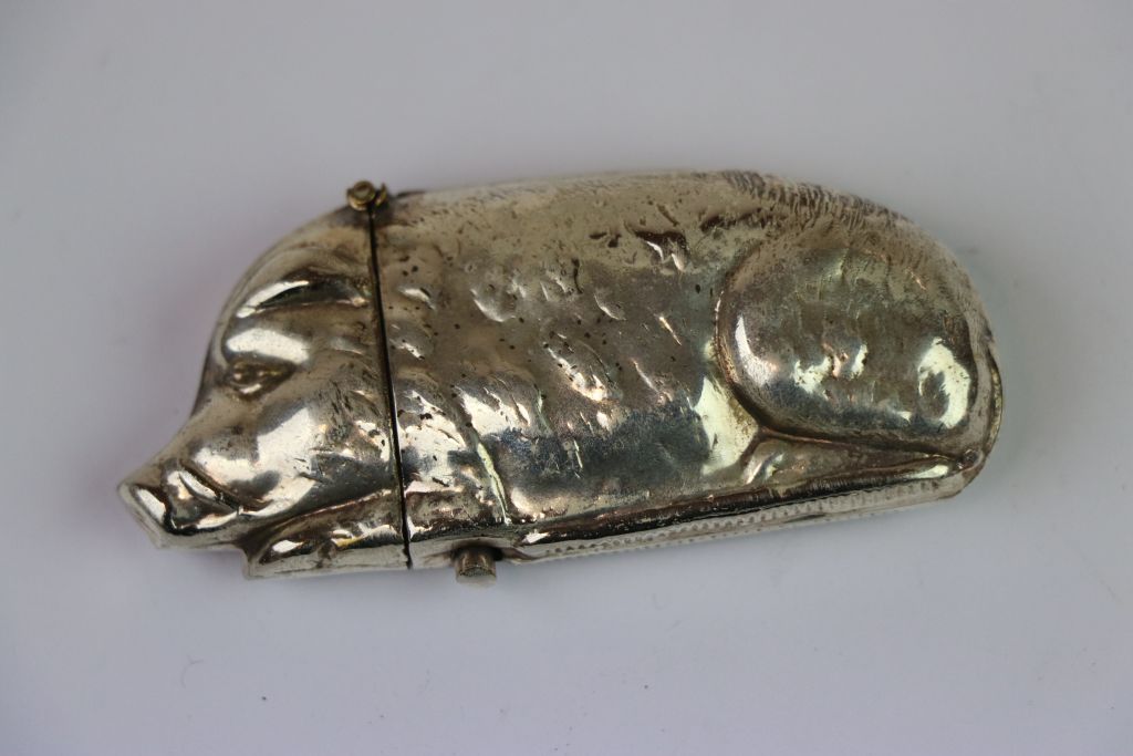 White metal Vesta in the form of a Pig, approx 7cm long - Image 2 of 6