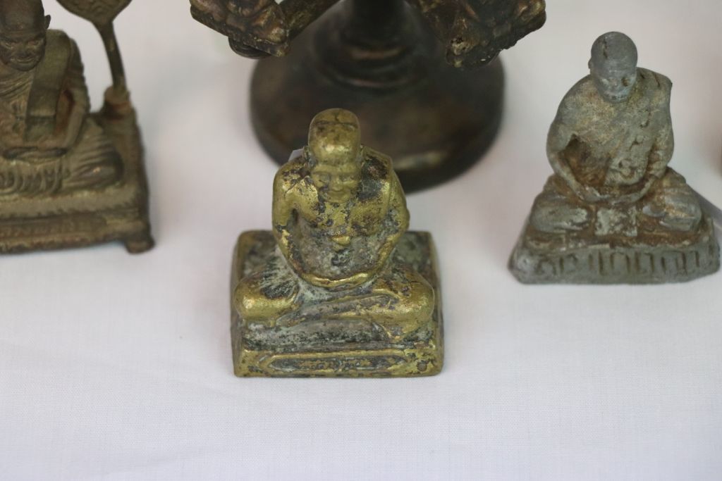 Bronze stand with nine Buddhist Monks plus four other Thai Monks - Image 4 of 8