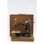 Wooden cased "Willco & Gibbs sewing Machine, case approx 38 x 36 x 25cm