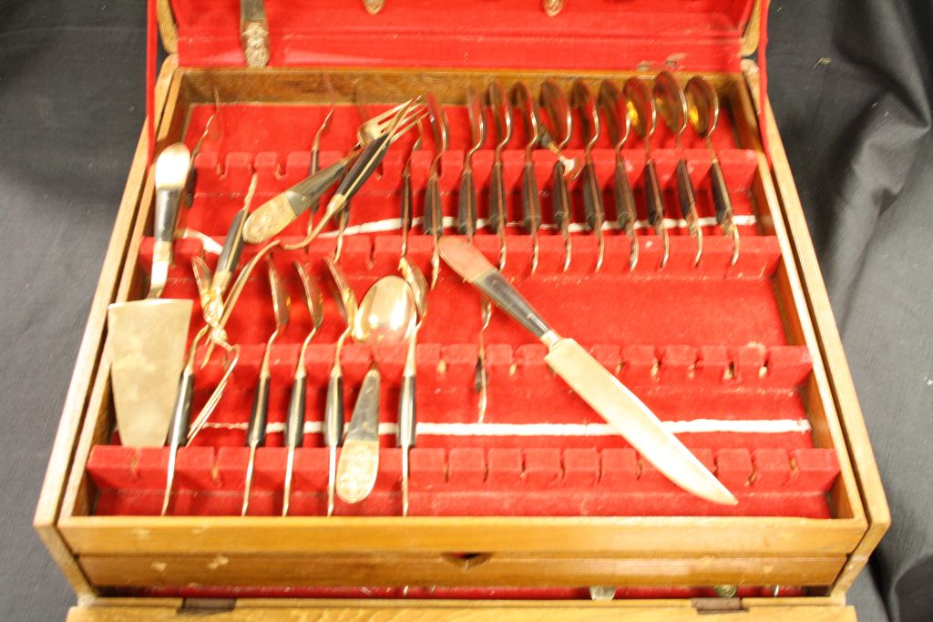 Large boxed cutlery set, Thai - Image 2 of 3