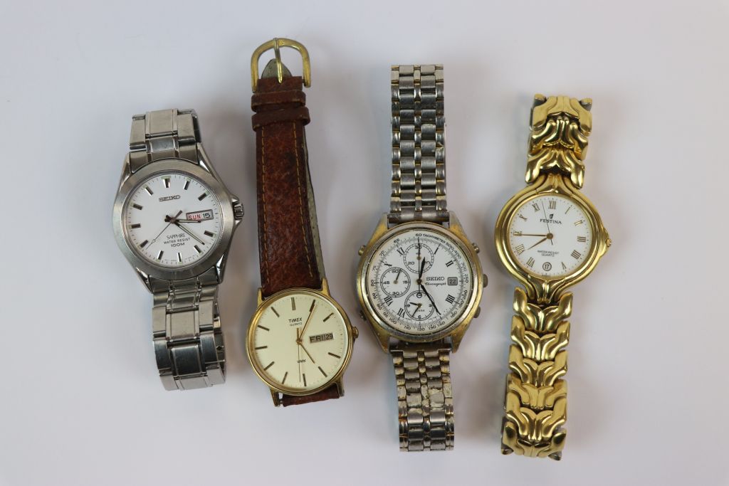 Four gents watches including Seiko Sapphire, Seiko Chronograph, Festina dress watch etc - Image 2 of 5