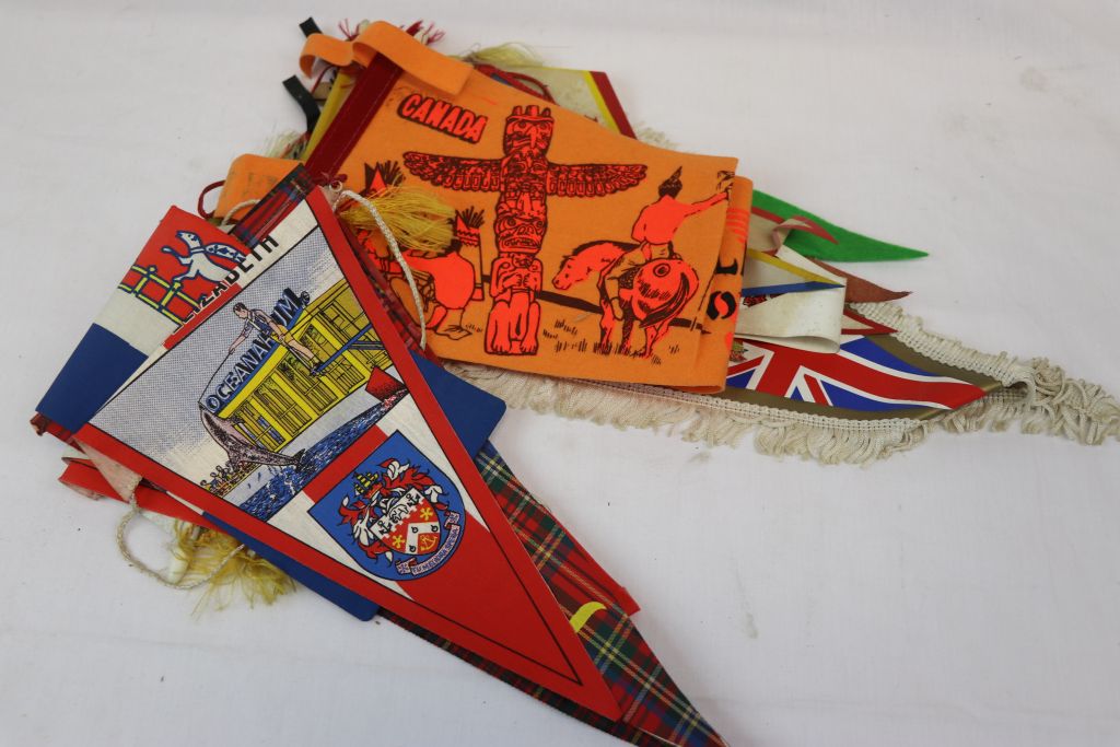 A collection of approx 20 vintage pennants. - Image 3 of 3