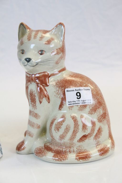 David Sharpe Rye Pottery Owl and Rye Pottery cat with sponged decoration - Image 3 of 5