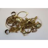 Bag of mixed mainly 9ct Gold jewellery, mainly Necklaces & Earrings