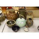 Collection of studio pottery (8 items)