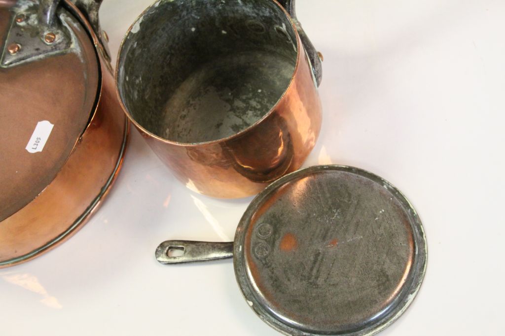 Two Brass Trivets & two Copper Saucepans with lids, both with steel handles - Image 5 of 6