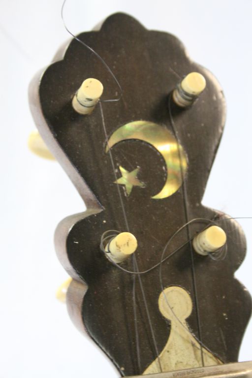 Late 19th Century American "Celebrated Benary" four string Banjo with Mother of Pearl inlay to the - Image 12 of 12