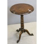Early 19th century Pedestal Table with Circular Sycamore Top on a Turned Bobbin Support and Three