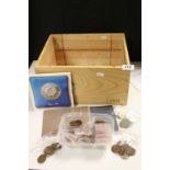 Collection of vintage UK coins to include Silver, a 1988 Uncirculated coin set & a 1978 Northern