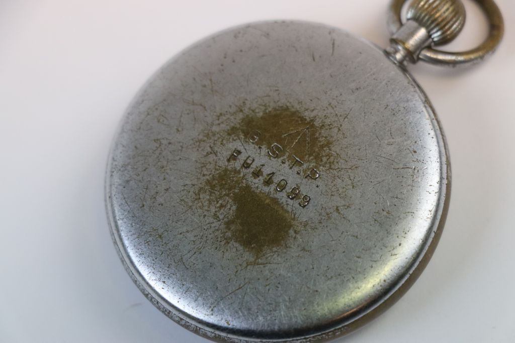 A World War Two Era Military Issued Jaeger Le Coultre Pocket Watch With Black Dial, Marked To The - Image 6 of 6