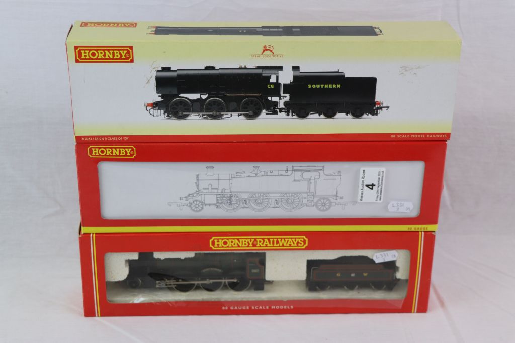 Three boxed Hornby OO gauge locomotives to include R2019 GWR 4-6-0 Locomotive St Patrick Saint - Image 3 of 5