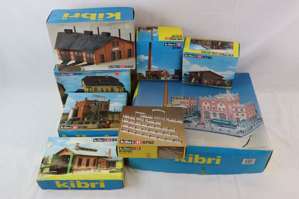Collection of 13 boxed and unmade Kibri HO scale model buildings and kits to include 9796 (box