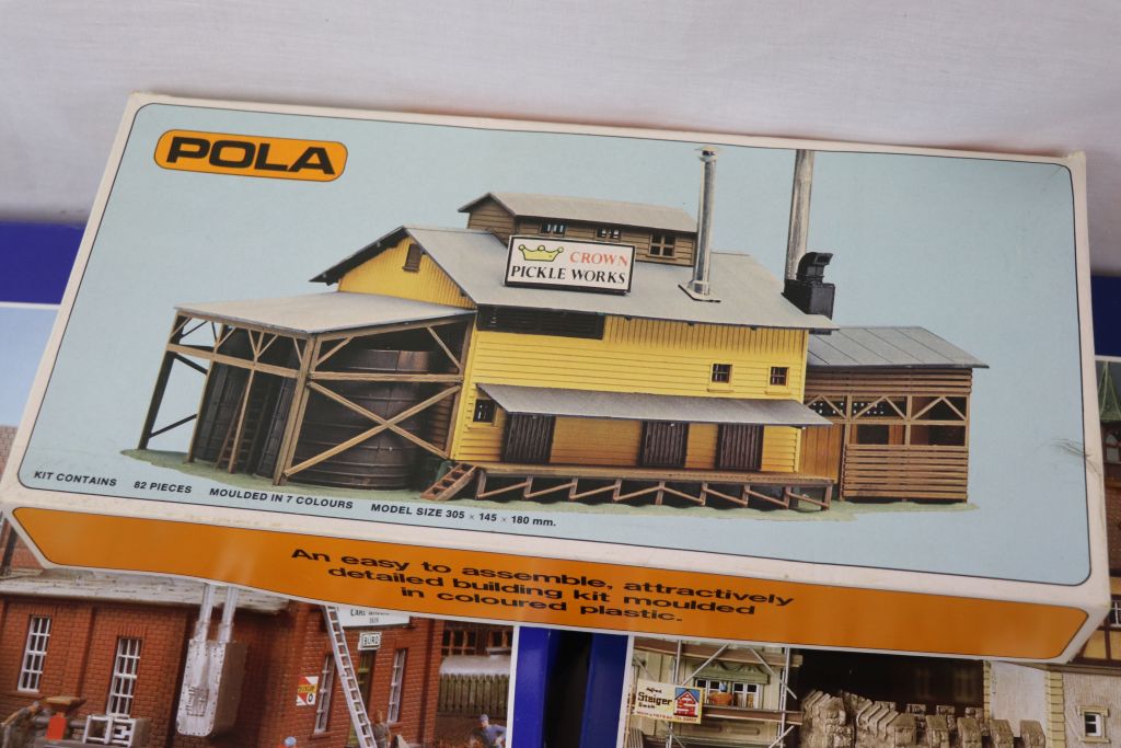 Collection of 16 boxed and unmade Pola model kits and buildings to include 401, 617, 671, 567, - Image 9 of 14