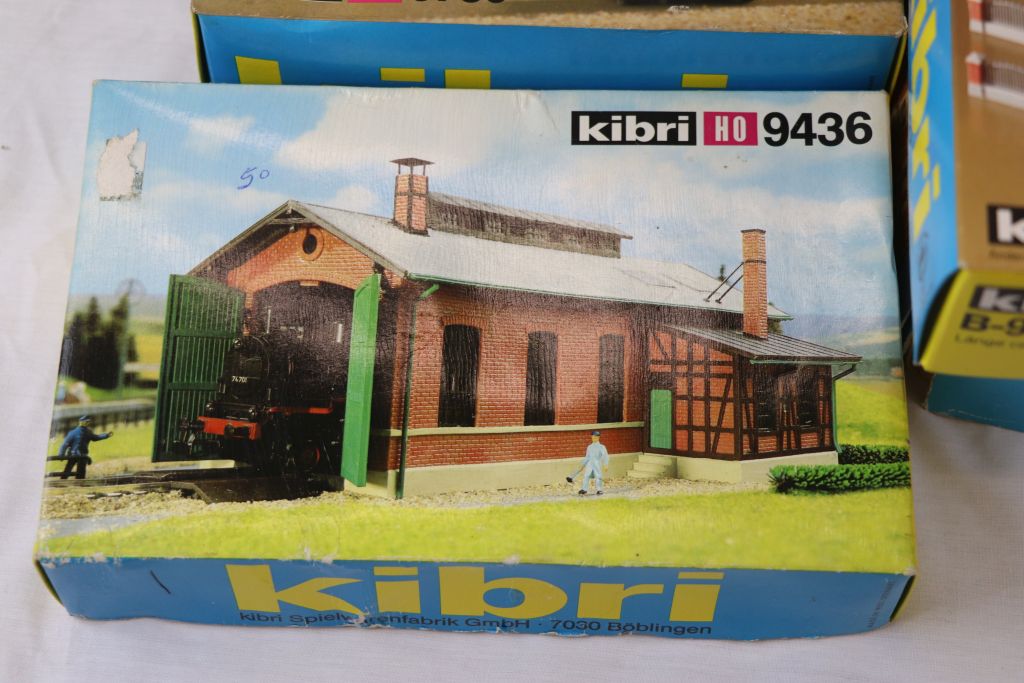Collection of 13 boxed and unmade Kibri HO scale model buildings and kits to include 9796 (box - Image 4 of 16