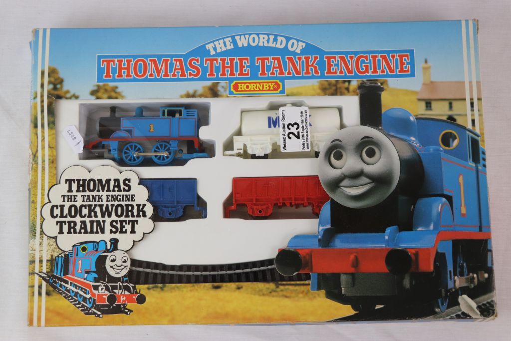 Boxed Hornby OO gauge R183 Thomas the Tank Engine Clockwork Train Set with Thomas locomotive - Image 2 of 4