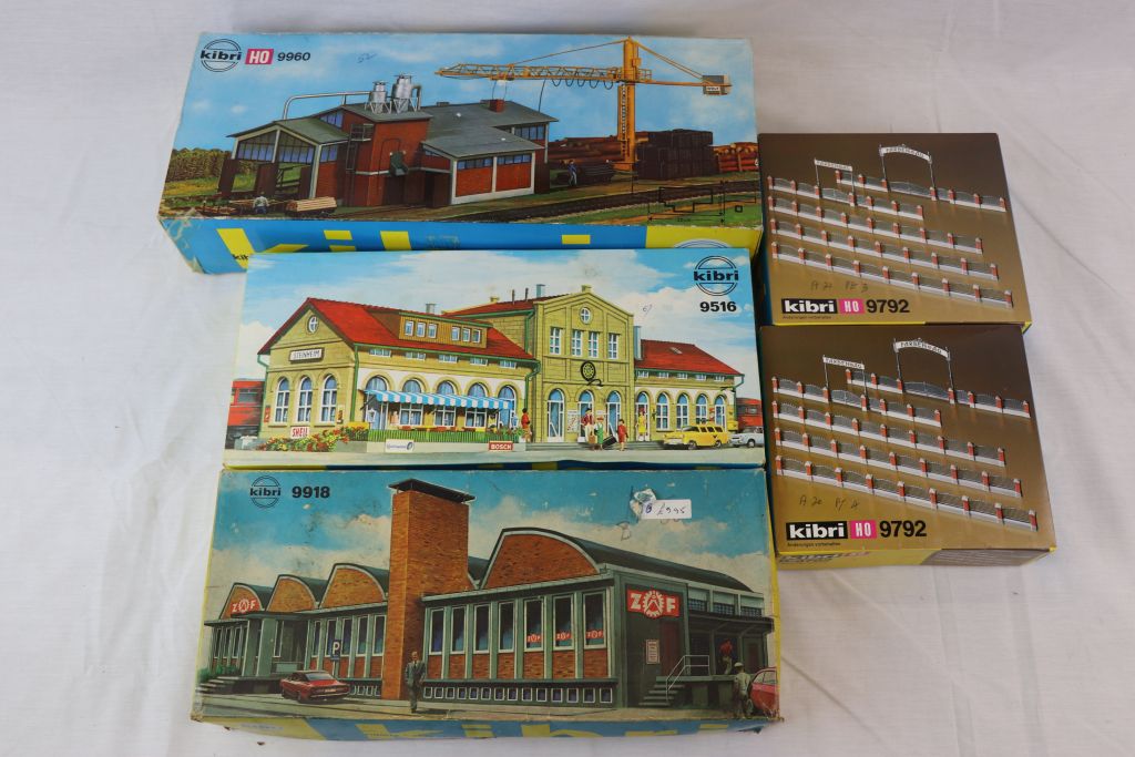 Collection of 13 boxed and unmade Kibri HO scale model buildings and kits to include 9796 (box - Image 11 of 16