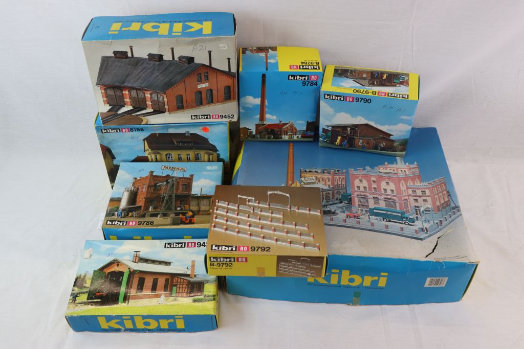 Collection of 13 boxed and unmade Kibri HO scale model buildings and kits to include 9796 (box - Image 2 of 16