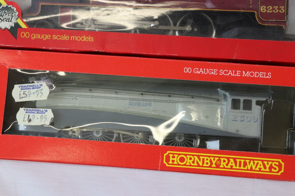 Three boxed Hornby OO gauge locomotives to include R312 LNER 4-6-2 Loco Silver Link, R329 BR 4-6-2 - Image 5 of 6