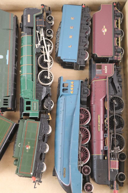 Seven OO gauge locomotives with tenders to include Hornby City of Lancaster, Hornby LNER Falcon, - Image 6 of 6