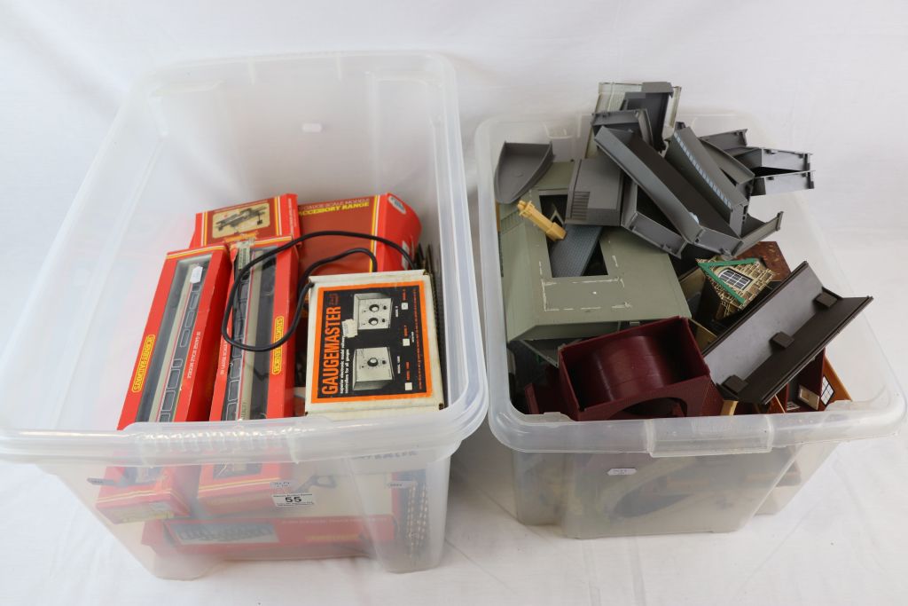 Quantity of model railway to include 2 x boxed Hornby OO gauge items of rolling stock R407 and R408, - Image 2 of 6