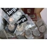 Collection of vintage UK coinage to include a large amount of Sixpences, many of which are Silver