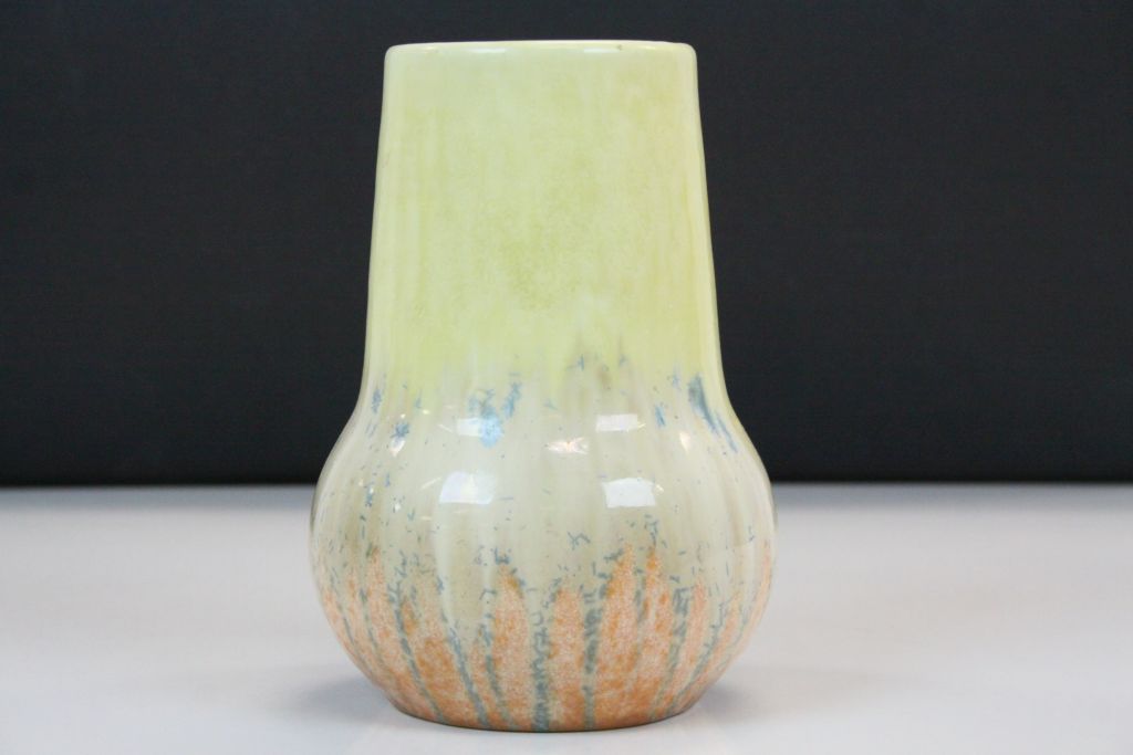 Early 20th Century Ruskin Pottery bulbous Vase, approx 17cm tall in Tonal colours, cream to orange & - Image 2 of 5