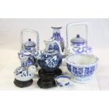 Quantity of blue and white china to include oriental teapot etc early 19th century tea bowl and