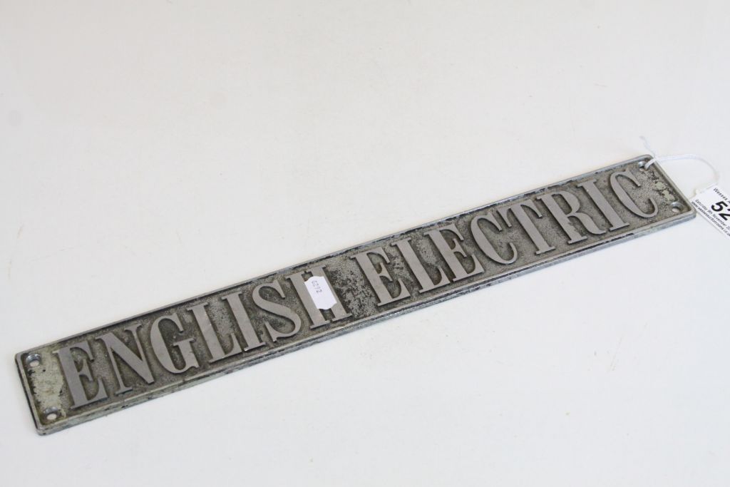 Cast Aluminium vintage Sign for "English Electric", measures approx 40.5 x 6cm