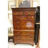 George III Mahogany Chest on Chest of Two Short Drawers and Six Long Drawers with Greek Key Carved