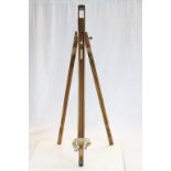 Windsor & Newton Wooden Folding Artist's Easel