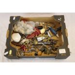 Tray of mixed vintage Corkscrews & Cork removers to include Novelty examples and a bag of unused