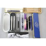 Tray of vintage Fountain & other Pens to include Parker & Pierre cardin