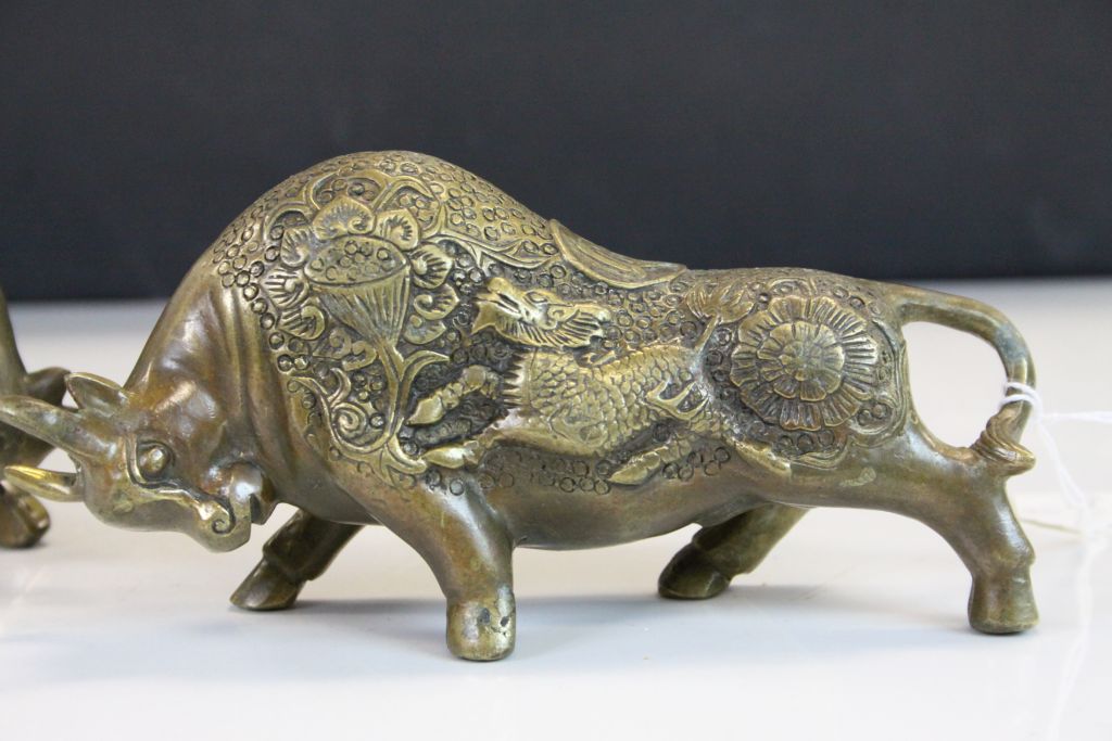 Pair of Chinese bronze bulls, marked to base - Image 2 of 5