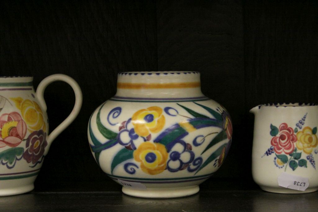 Small quantity of vintage Poole Pottery, various hand painted designs to include Fuschia pattern - Image 2 of 6