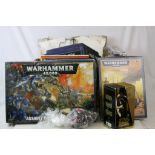 Box of mixed collectables to include boxed Games Workshop Warhammer 40,000 Assault on Black Reach,