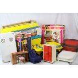 Collection of boxed and unboxed Sindy accessories to include Sand Buggy, Caravan, boxed Magic