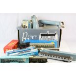 12 Boxed HO / OO gauge items of rolling stock to include Marklin x 7 (4111, 4112, 4032, 4188,