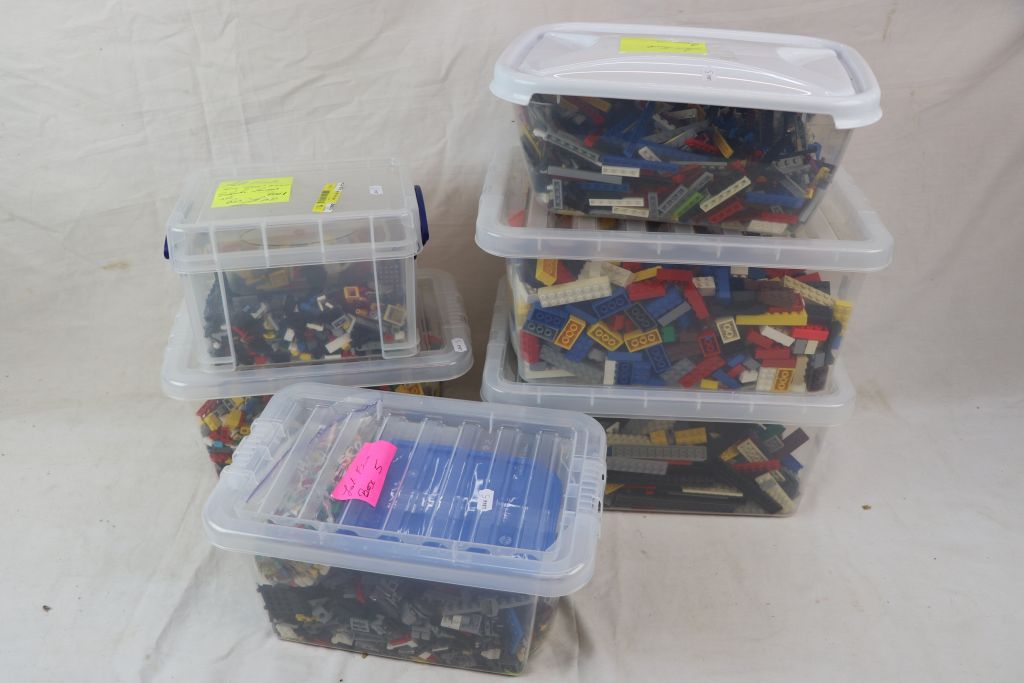 Large quantity of various original Lego bricks and accessories (6 tubs)