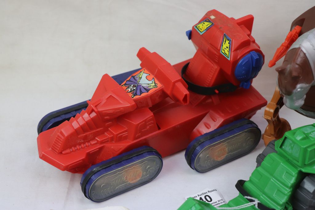 Six original Mattel He Man Masters of the Universe accessories to include Attak Trak, Battle Cat - Image 6 of 8