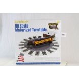 Boxed Bachmann HO Scale Motorized Turntable 46299, complete