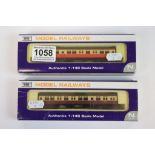 Two boxed/cased N gauge Dapol Autocoaches to include NC-018 Autocoach BR Crimson/Cream 194 and NC-