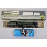 Boxed Wrenn OO gauge W2239 4-6-2 Eddystone locomotive and tender with green