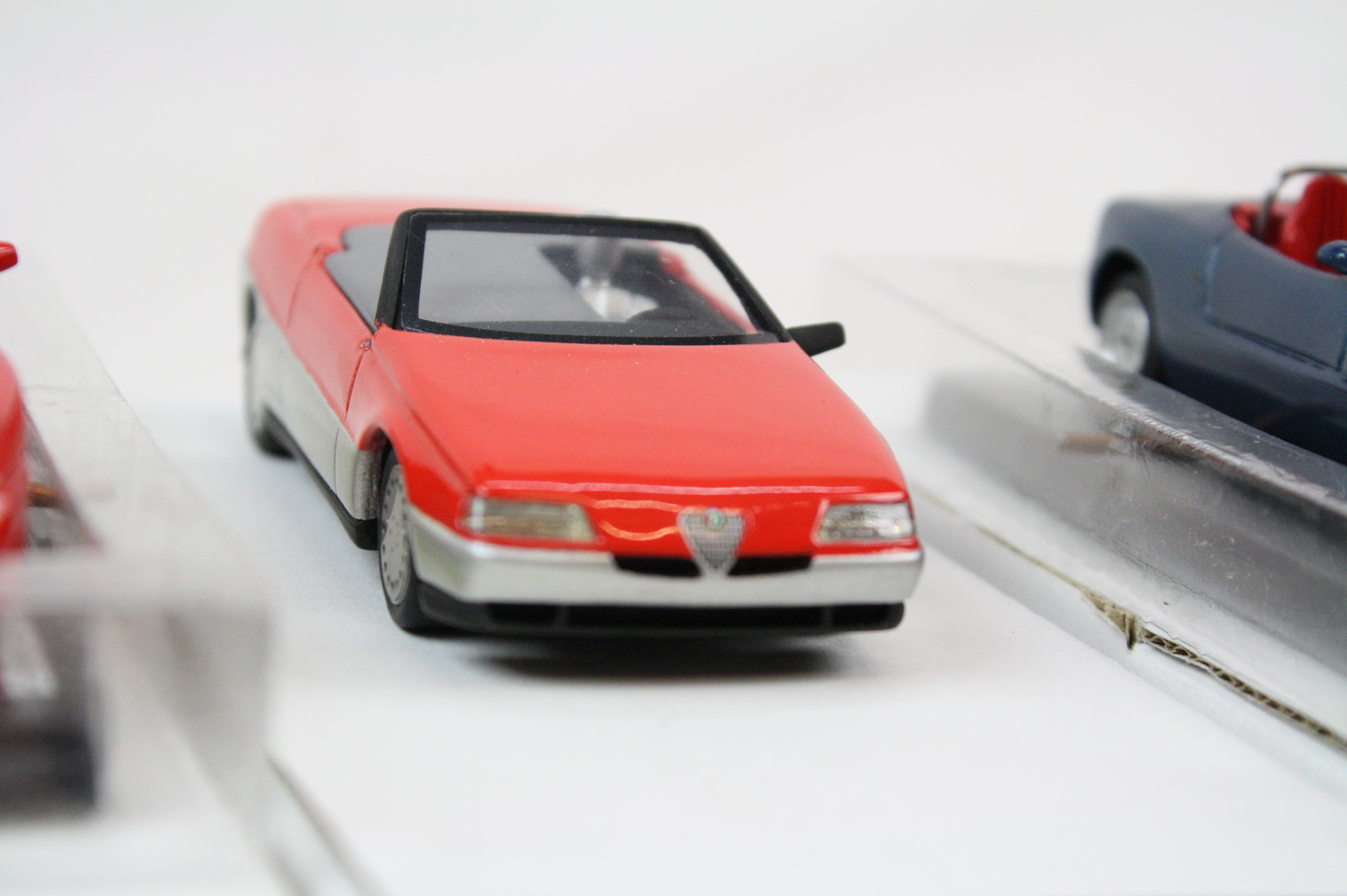 Four boxed 1:43 Alezan plastic models to include 1986 Alfa Vivace Spider Pininfarina in red (wing - Image 5 of 5