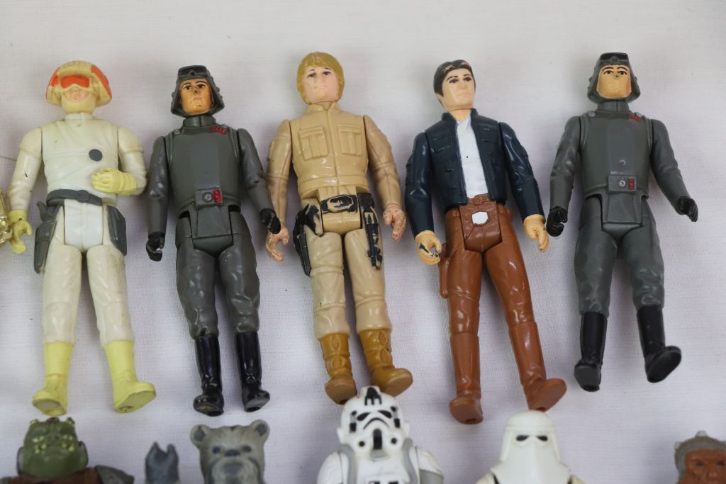 Star Wars - 78 Original play worn Star Wars figures to include Darth Vader, Artoo-Detoo (R2-D2), - Image 7 of 27