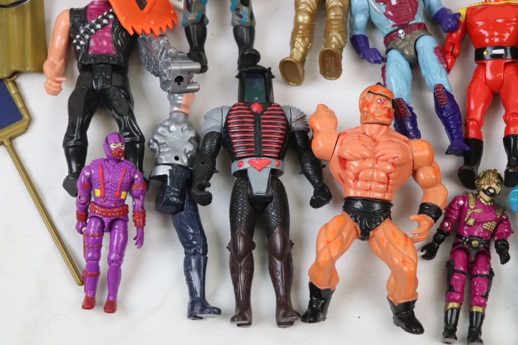 Collection of 80s.90 action figures, toys and accessories to include Terminator, Visionaries, Rambo, - Image 11 of 13