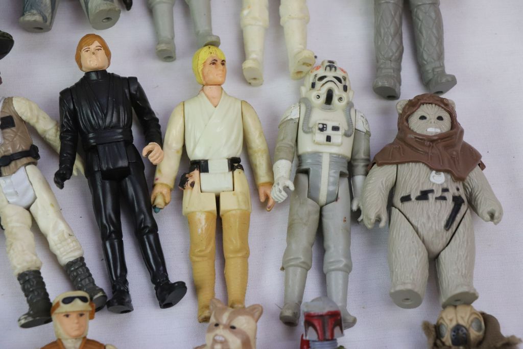 Star Wars - 78 Original play worn Star Wars figures to include Darth Vader, Artoo-Detoo (R2-D2), - Image 17 of 27