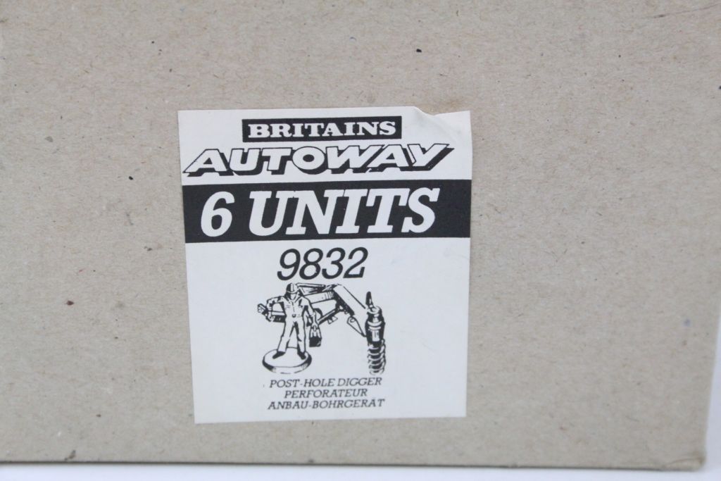 Ex shop stock - Unopened Britains Autoway 9832 Post Hole Digger trade box containing six units - Image 2 of 2