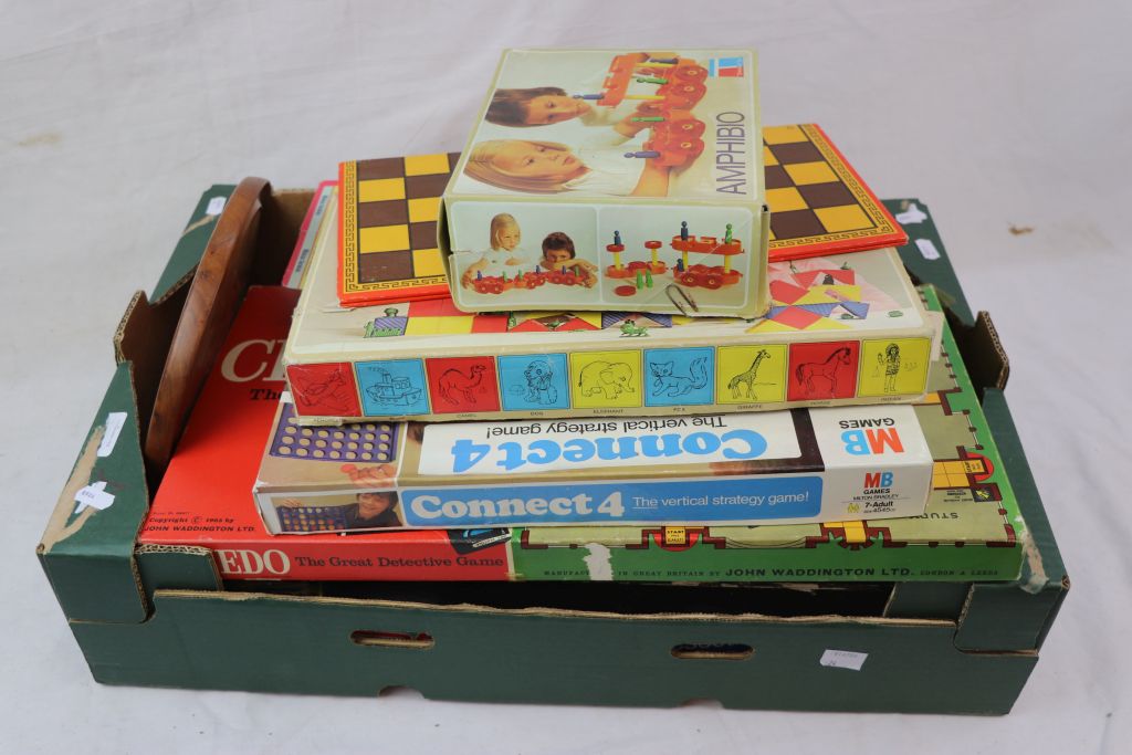 Quantity of boxed games and cards to include Jenga, Cluedo, Amphibio, Busy-Blocks, Connect 4 etc - Image 2 of 3