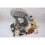 Star Wars - Collection of 11 play worn original Star Wars figures & accessories to include AST-5,