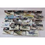 22 boxed 1:72 Airfix Aviation model kits to include 01030 Messerschmitt Me 262a, 01031 Boulton